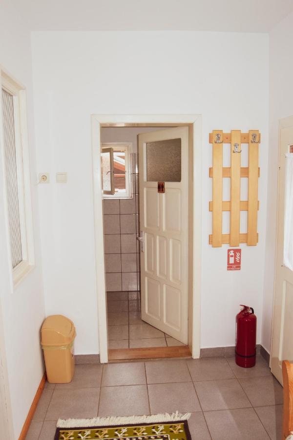 Casa De Vacanta Harsfa Vendeghaz 리메테아 외부 사진