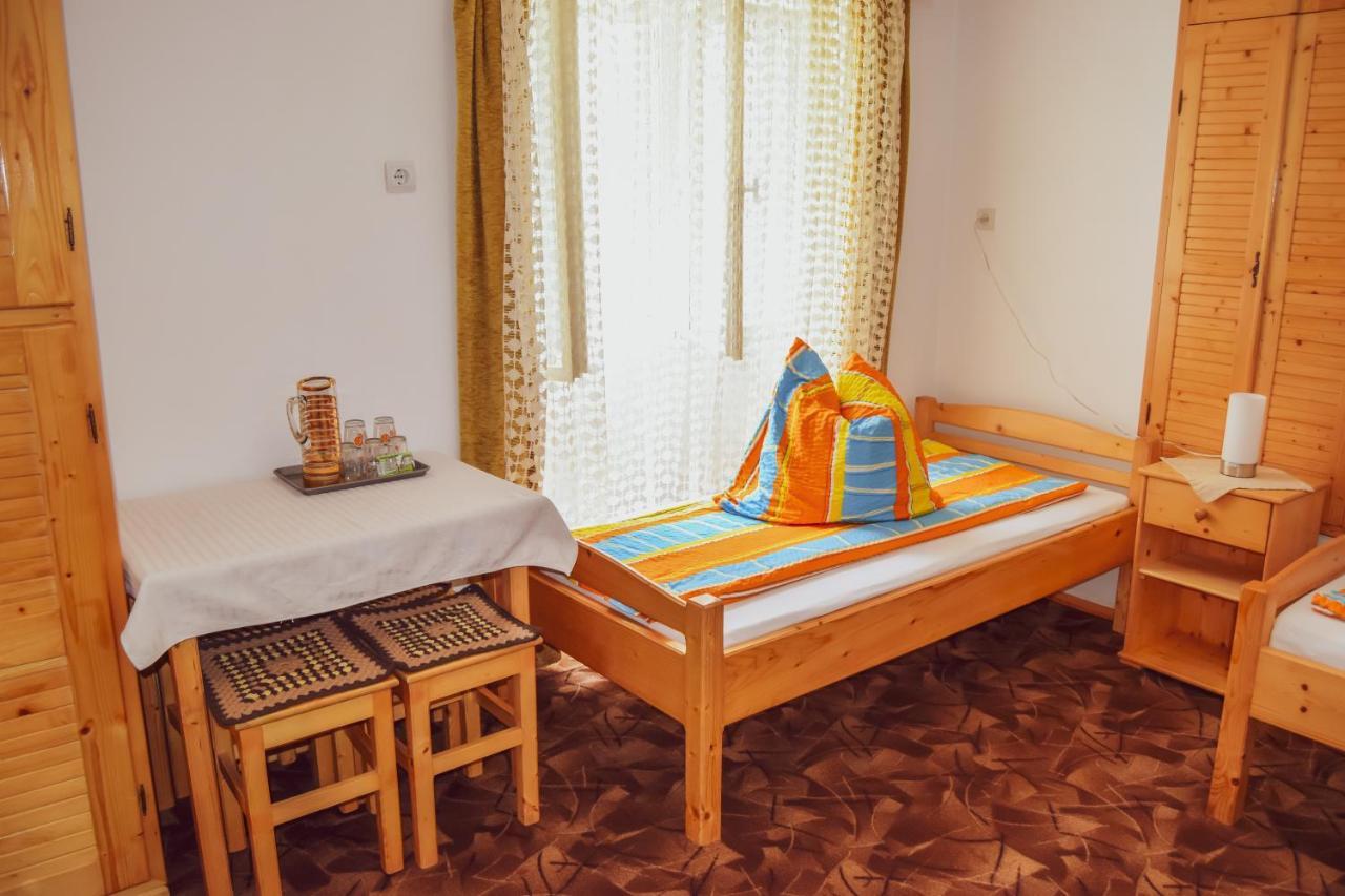 Casa De Vacanta Harsfa Vendeghaz 리메테아 외부 사진